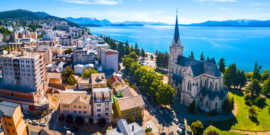 Bariloche-Argentina-shutterstock_1371228326